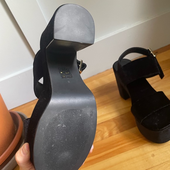 Jeffrey Campbell velvet Strappy platforms - never worn! - Picture 4 of 4